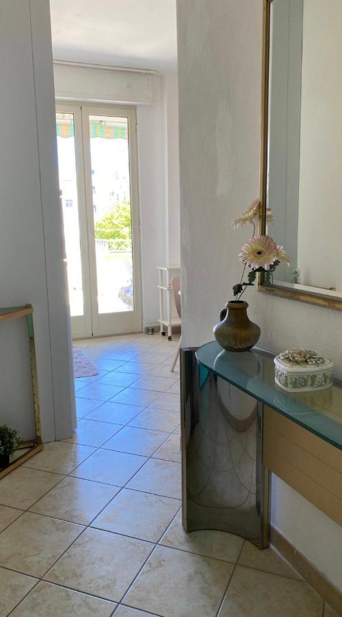 Casa Vacanze Torre Dell Orso Piazza 100M Dal Mare Торре дель'Орсо Экстерьер фото