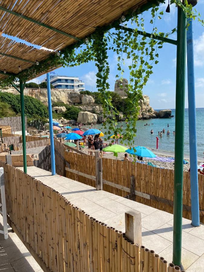 Casa Vacanze Torre Dell Orso Piazza 100M Dal Mare Торре дель'Орсо Экстерьер фото