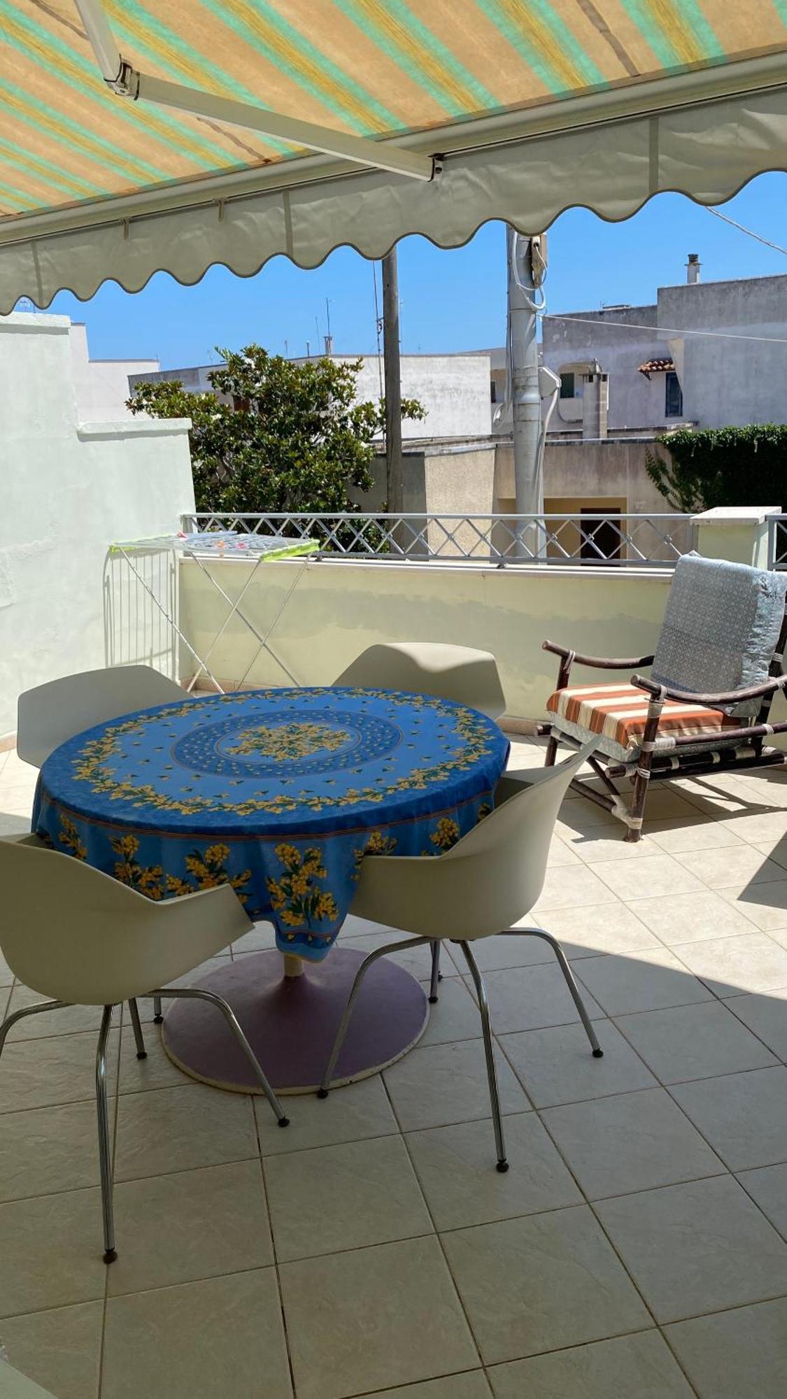 Casa Vacanze Torre Dell Orso Piazza 100M Dal Mare Торре дель'Орсо Экстерьер фото